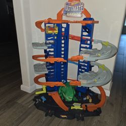Hot Wheels HW Ultimate Garage Playset