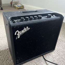 Fender Mustang LT25 Guitar Amp