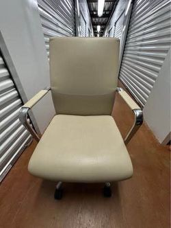 Keilhauer Reeve Beige High-Back Office Chair
