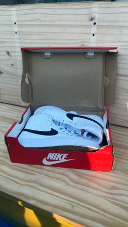 Boys size 5 youth, Nike shoes