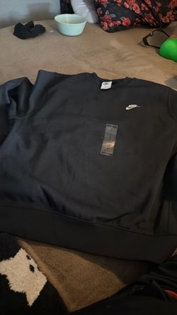 Medium Nike Black Crewneck Sweater