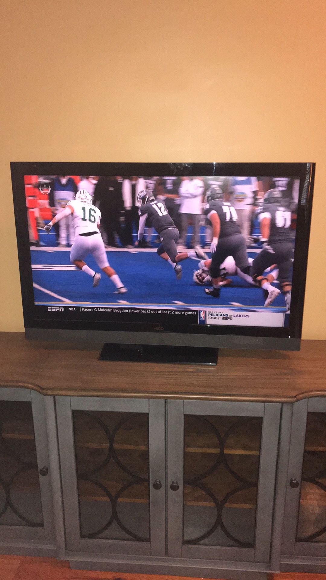 VIZIO's 42-inch E3D420VX 3D TV and VIZIO Blue-Ray/3D Disk Player