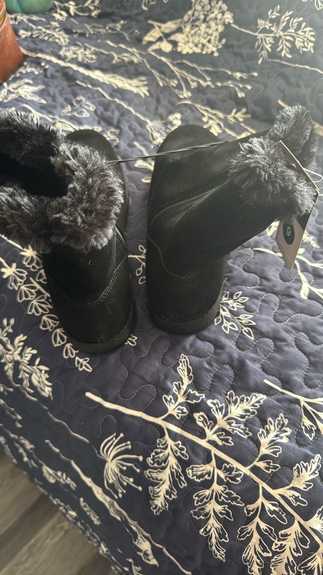 New Size 9 Genuine Leather