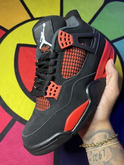 Red Thunder 4s