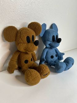 Disney x AE (American Eagle) Mickey Mouse Limited Edition Plush Set (2-Piece)