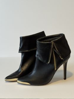 Used Heels - Women’s Size 8 - Forever 21