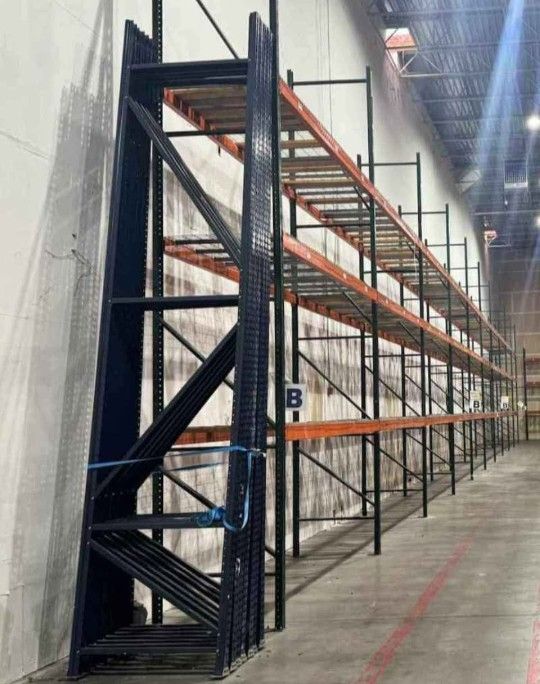 17'x42" Pallet Racks