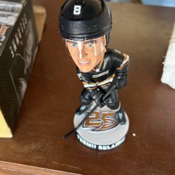 Ducks Bobble Figurine Of # 25 Selanne