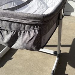 Baby bassinet 