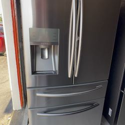 Samsung 28 cu. ft. Food Showcase 4-Door French Door Refrigerator in Stainless Steel 
