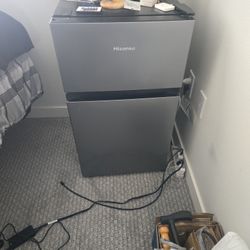 Hisense Mini Frig