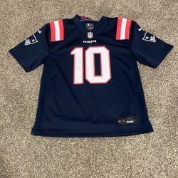 Mac Jones New England Patriots Jersey Size L In Kids