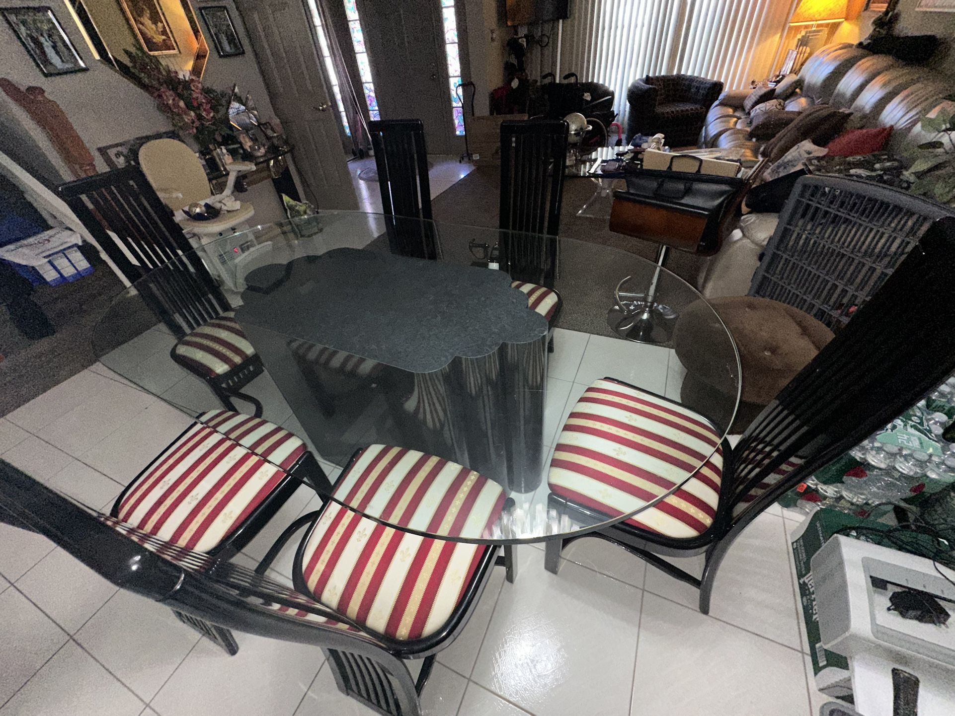 Dining room table and Chairs