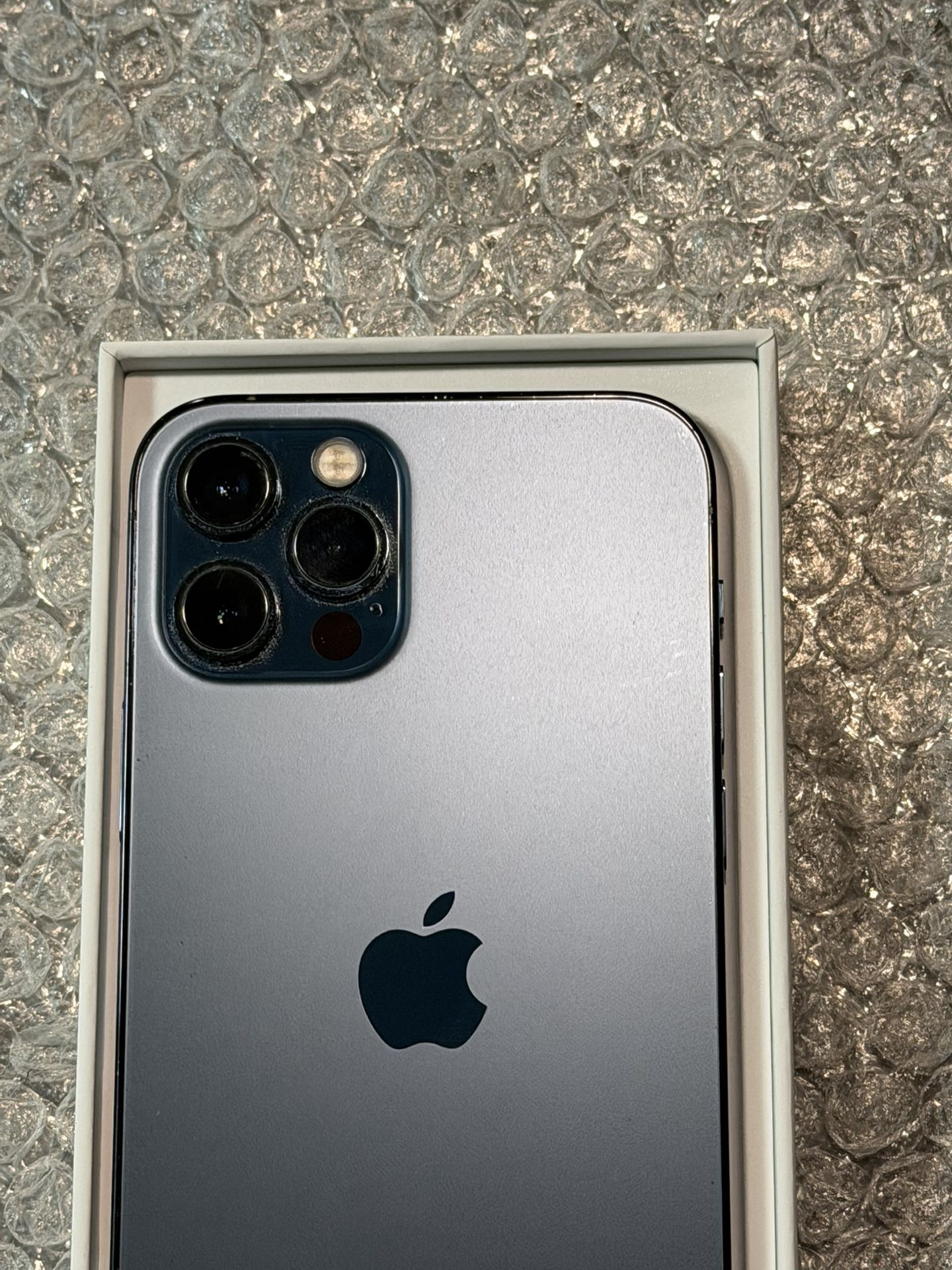 iPhone 12 PRO 256GB UNLOCKED Like New