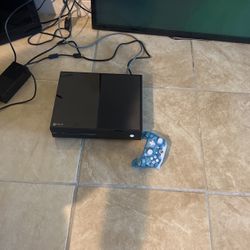 Xbox One and 32” Tv