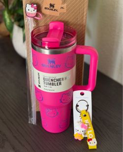 Hello Kitty 40oz Stanley
