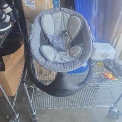 Lares Baby Swing,
