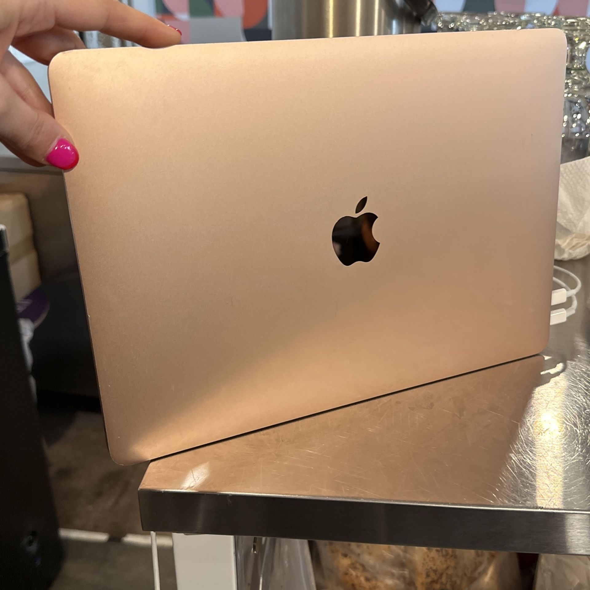 2020 MacBook Air Rose Gold 8 GB M1
