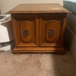 End table 