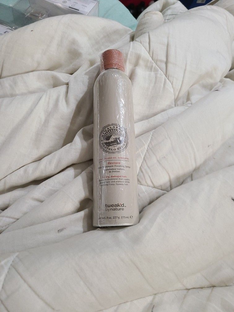 Tweakd By Nature Finishing Spray