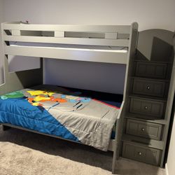 Twin/Full Step Bunk Bed With
