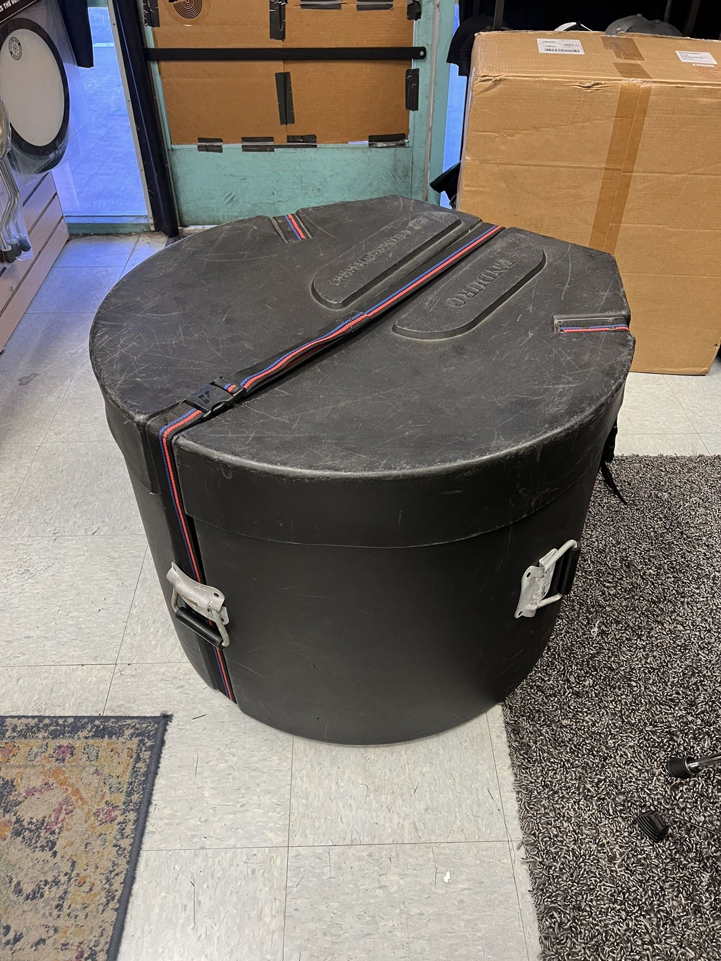Humes And berg bass Drum Case 24x18