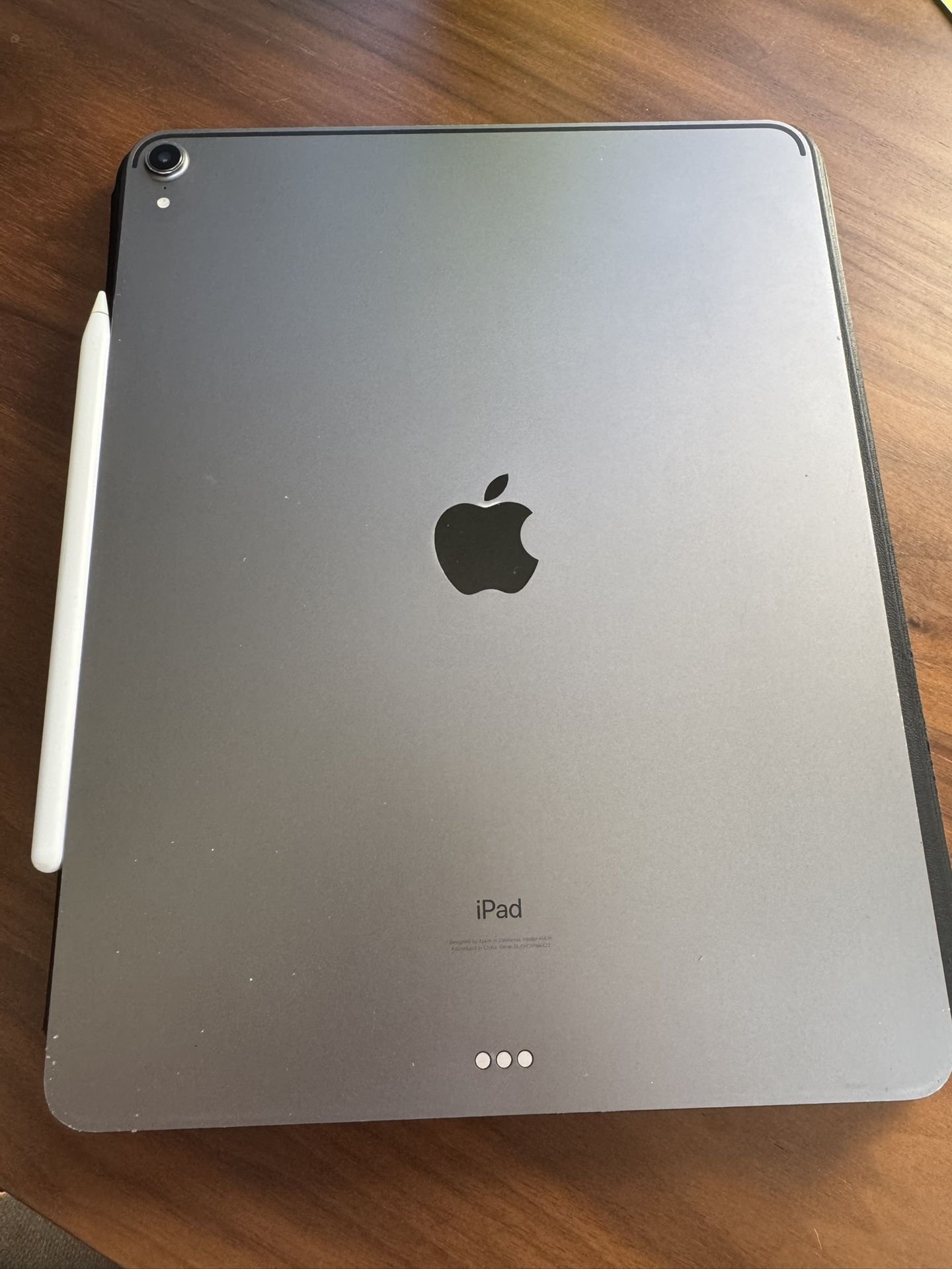 iPad Pro 12.9” 3rd Gen With Apple Pencil 512 Gb
