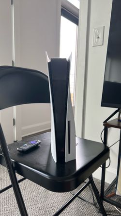 PS5 (Disc Version)