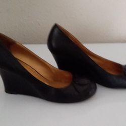 SEYCHELLES  WEDGES HEELS SHOES GREAT LOOKING  ( SIZE 9 )