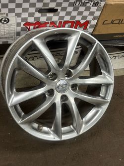 Infiniti Nissan Rim Wheel 17 inch factory 5 lugs bolt pattern 4.50 inch 114.30 mm Only one rim no tire