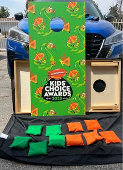 Cornhole bean bag game