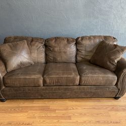 Pull Out Couch With Recliner