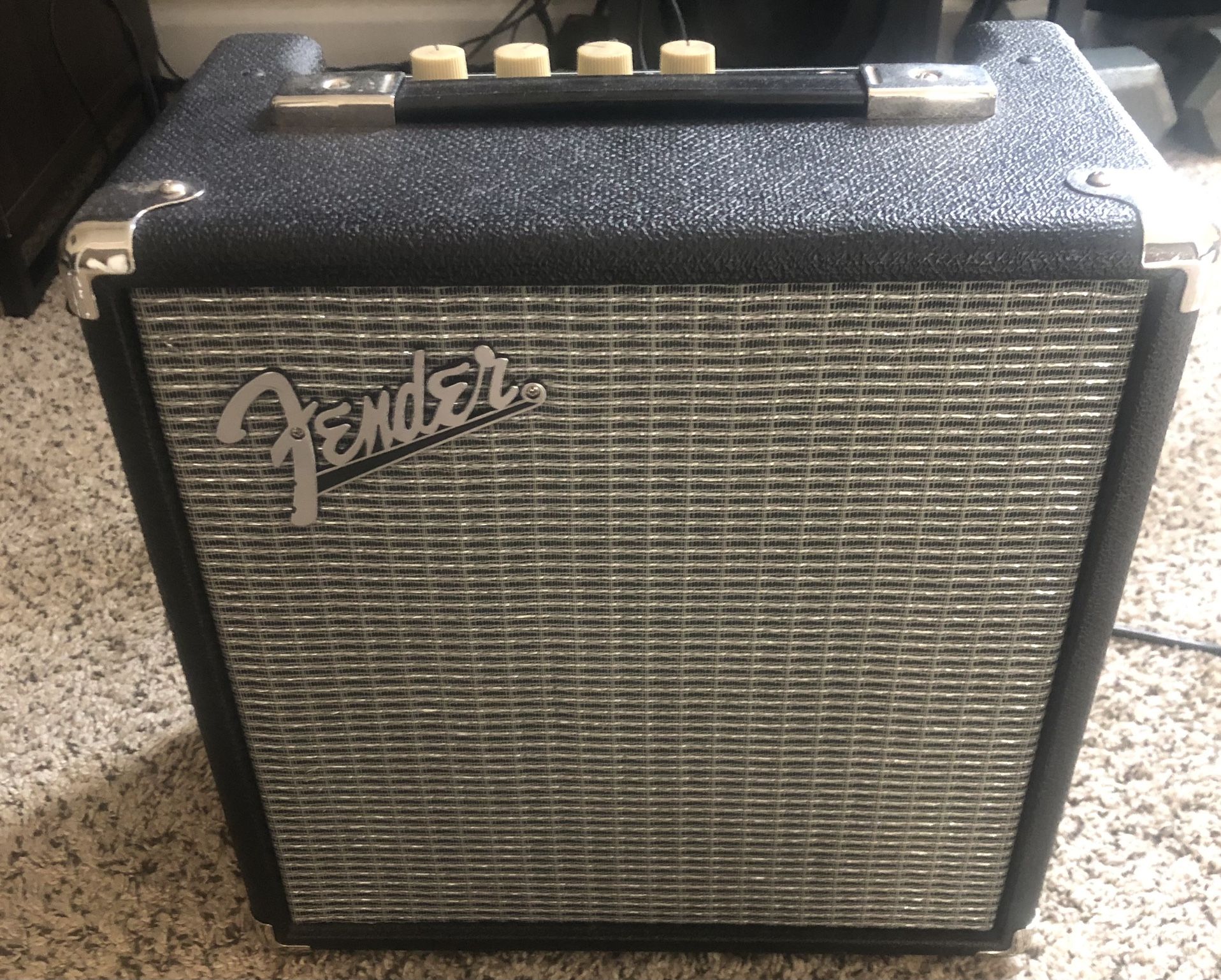 Bass Fender Speaker