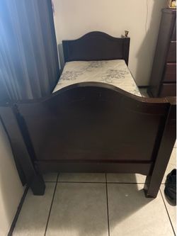 Twin bed