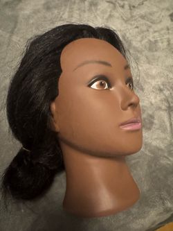 Mannequin head