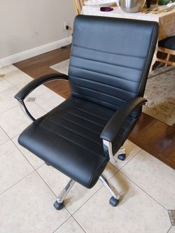 Office Chair ($25 each)