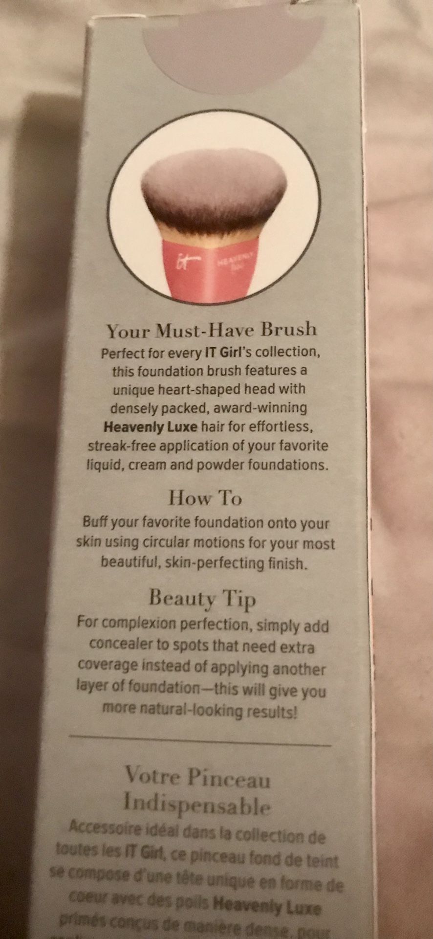 2 IT HEAVENLY LUXE FOUNDATION BRUSH