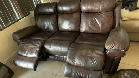 Leather reclining chair w/ sub ports