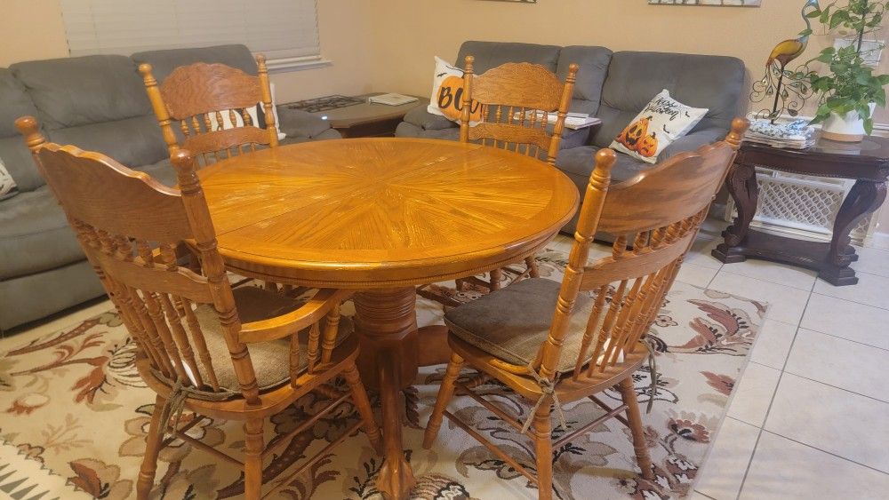Dinning Table