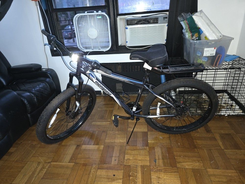 MOUNTAIN BIKE FOR MEN USED Mongoose 27.5" Hondo 21 Speed Disc Brake Lightweight Mens BIG FAT TIRE Rugged Mountain Bike.