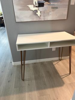 Desk- White