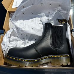 Doc martens chelsea best sale sale