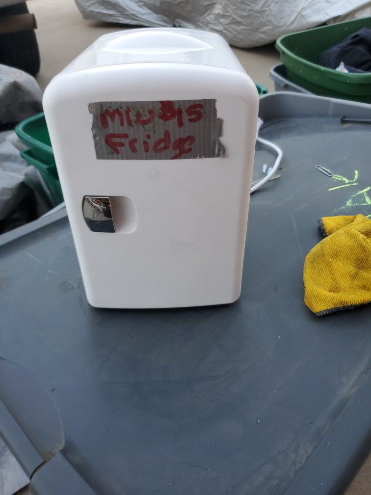 Mini Fridge