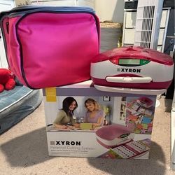 Xyron Personal Cutting System Bundle – 14 Design Books (Missing Power Cord)
