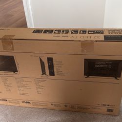 Insignia NS-32D311NA17 32 Inch 720p LED TV