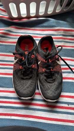 Nike Flyknit Running Sneakers