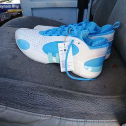 Addidas D.O.N. Issue 5