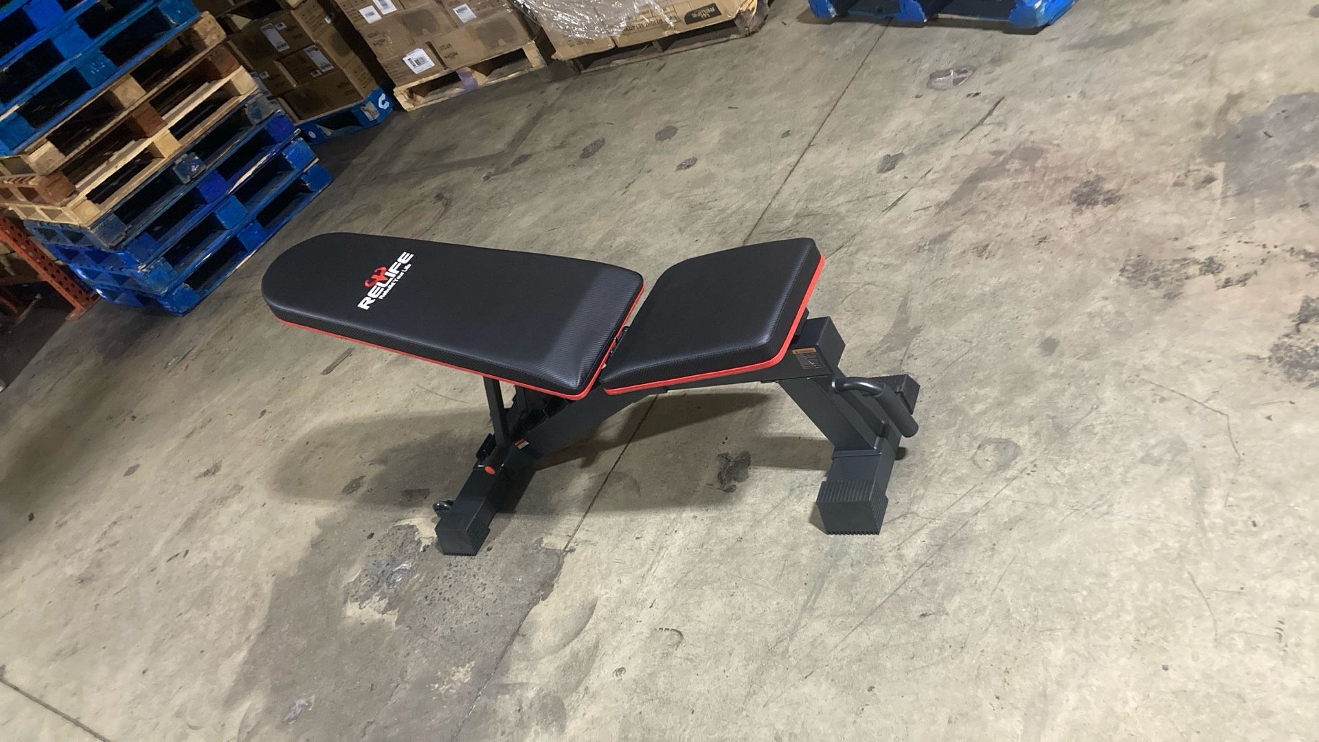 Commercial Weight Bench