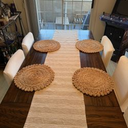 Dining Table (with 6 Chairs) 
