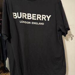 Burberry T Shirt Size Large 